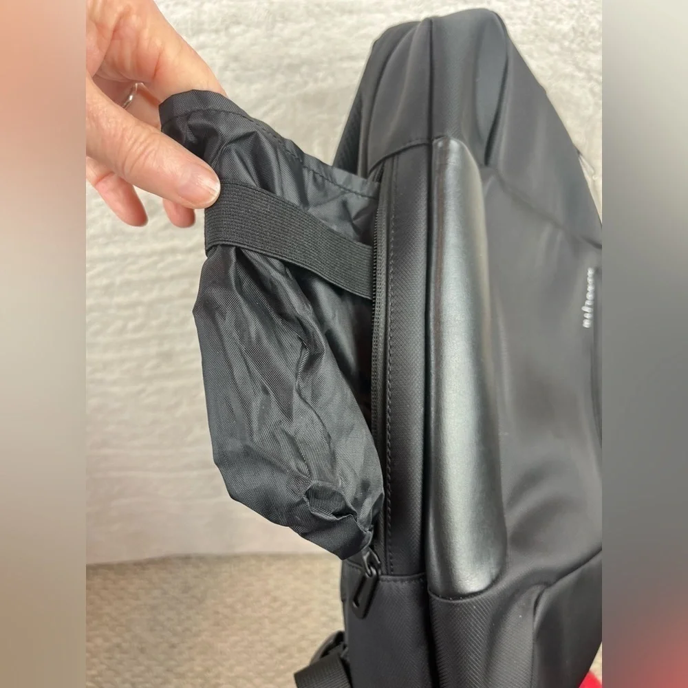 NWT MONOLITH Globetrotters Backpack Black Laptop Case Gift Present